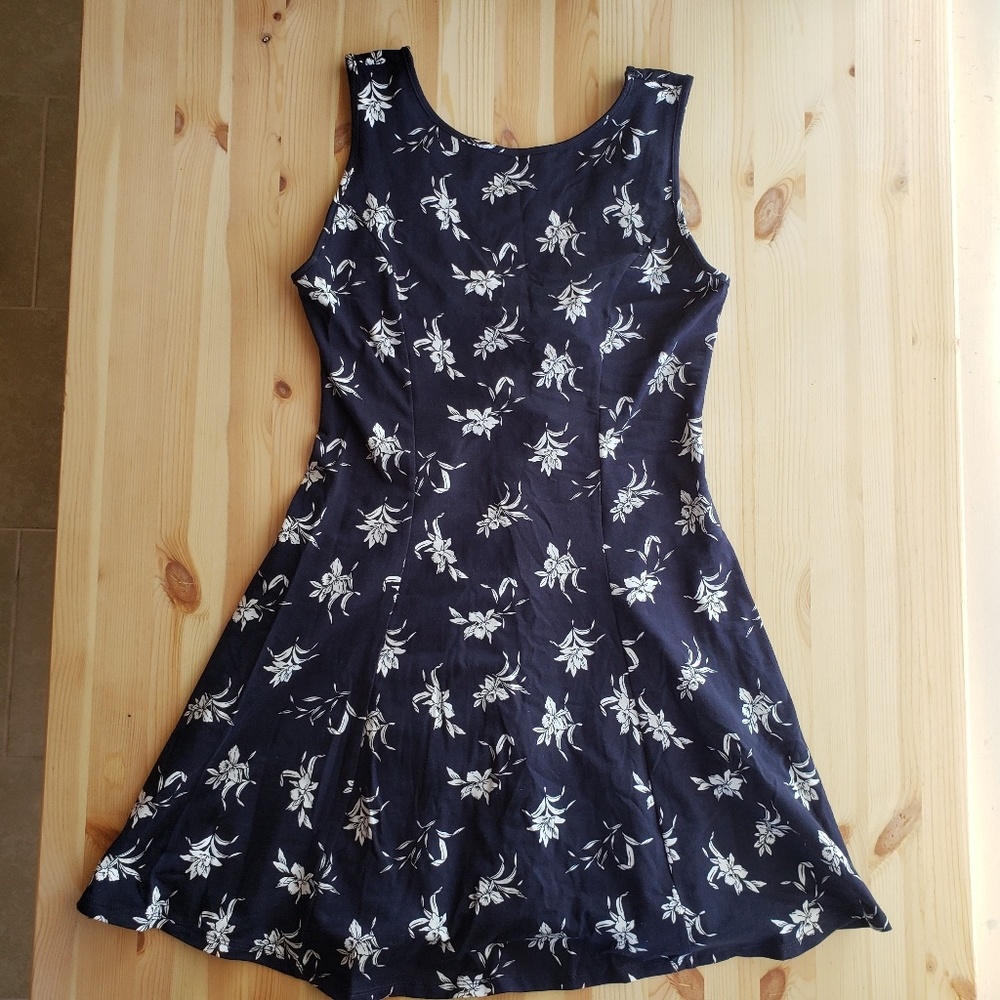 📦NWT Fit and Flare Dress📦